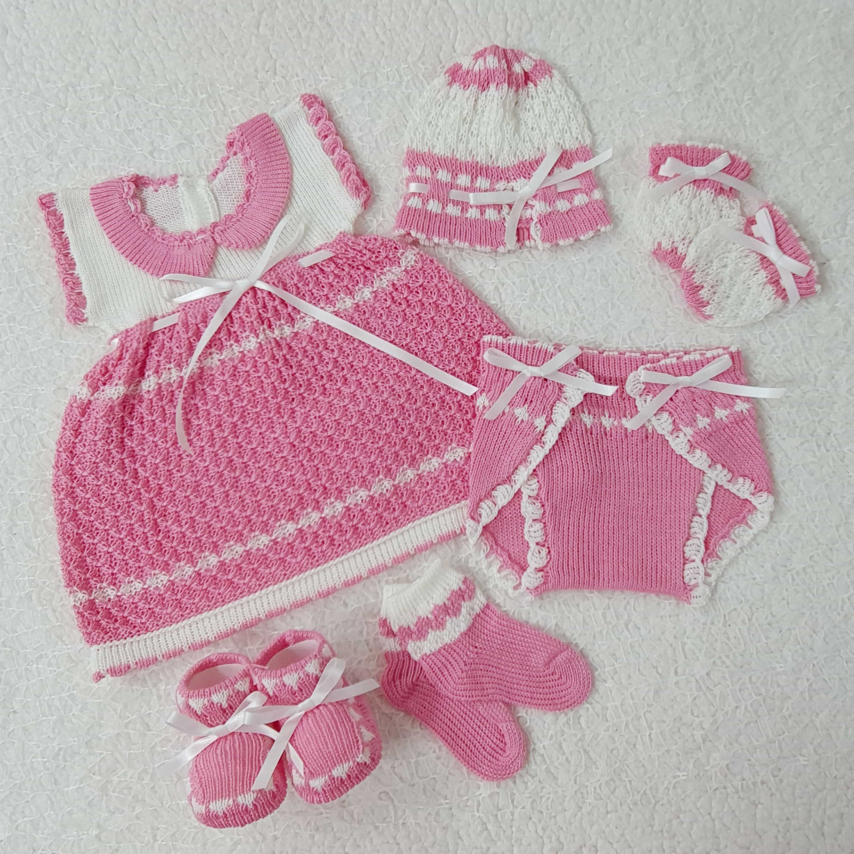 Traje Rosado/Blanco
